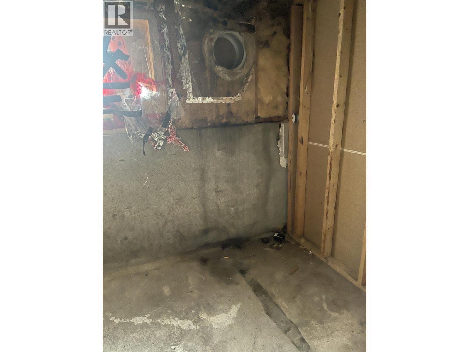 4761 GLEN ROAD, Terrace