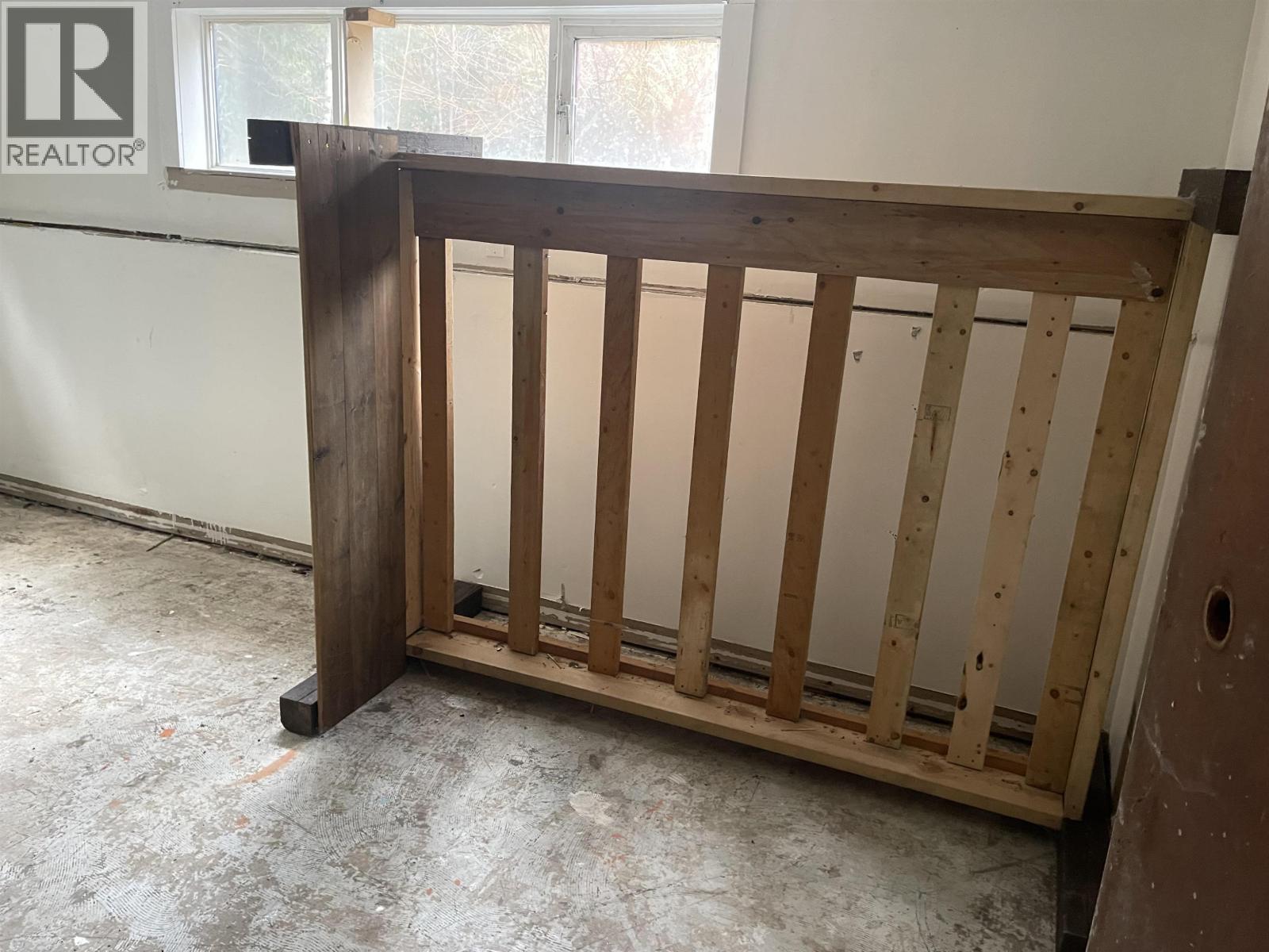 4761 GLEN ROAD, Terrace