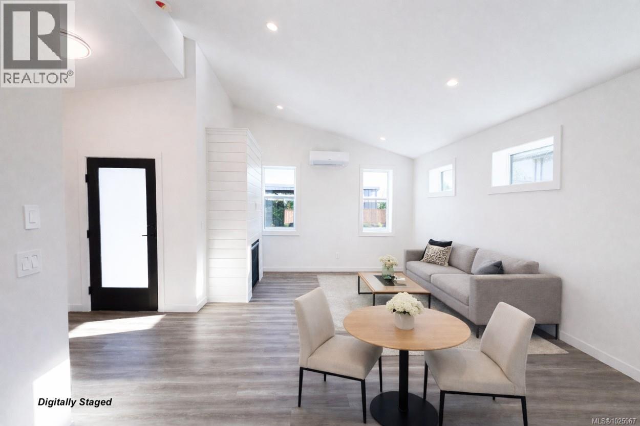 #2 3025 ROYSTON RD - 6