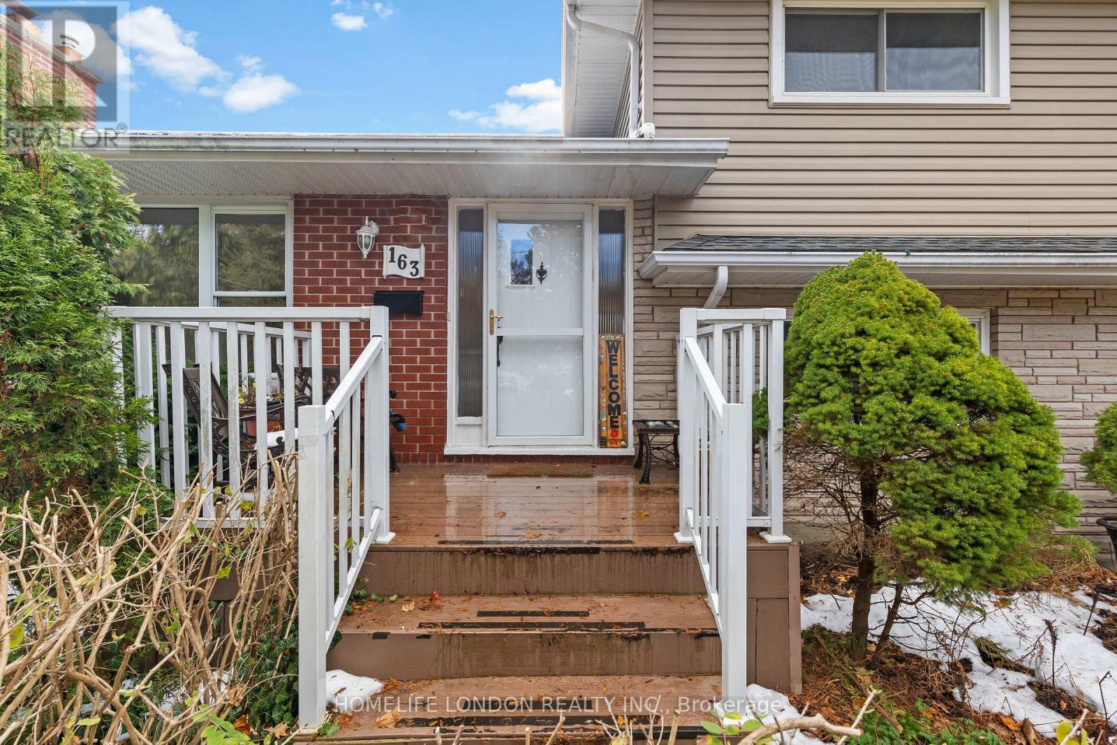 163 CENTRE STREET - Photo 4 of 29, London South (South D), Ontario