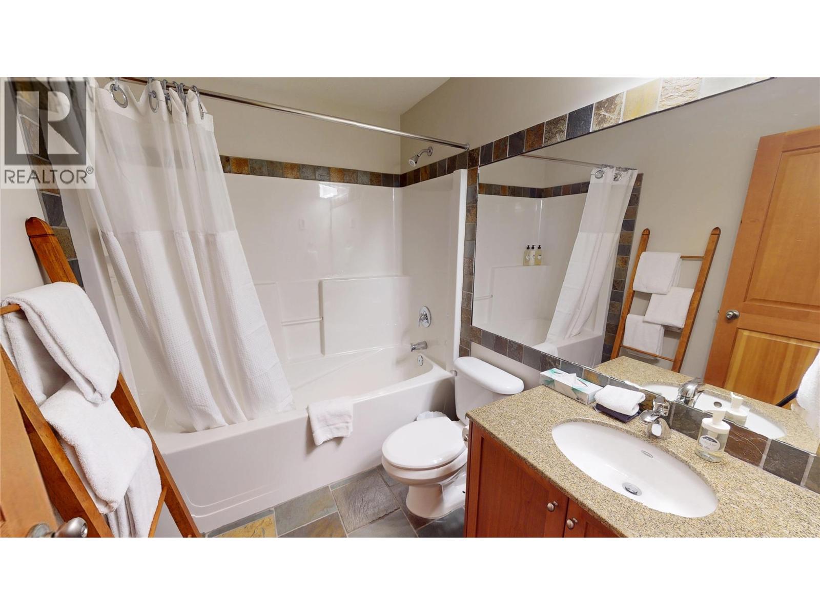 102D 45 Rivermount Place, Fernie