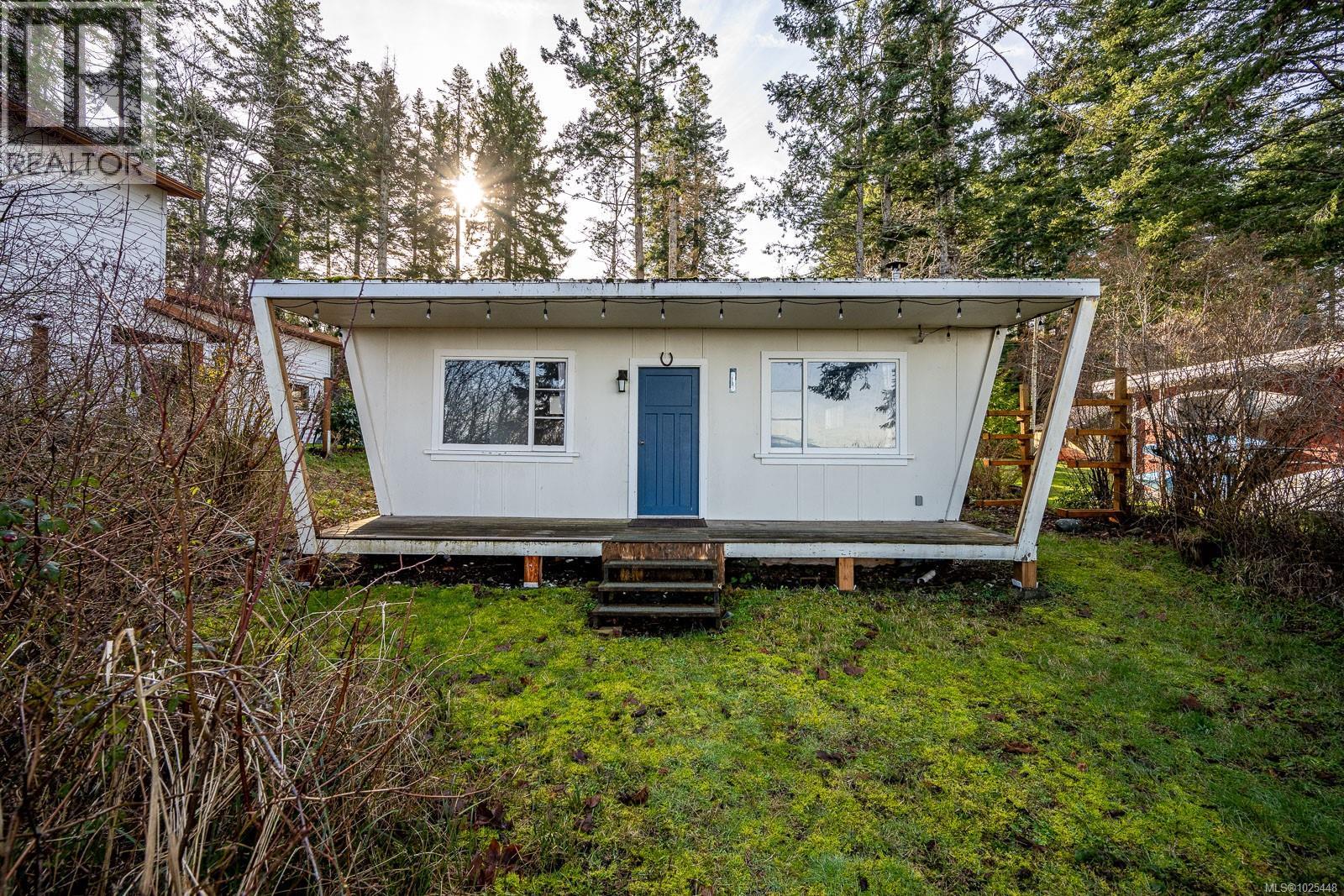 1426 Wilkinson Rd, Comox