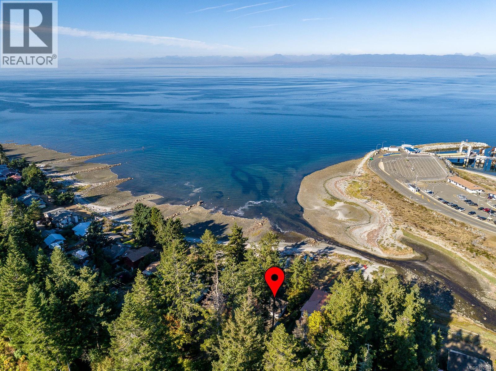 1426 Wilkinson Rd, Comox