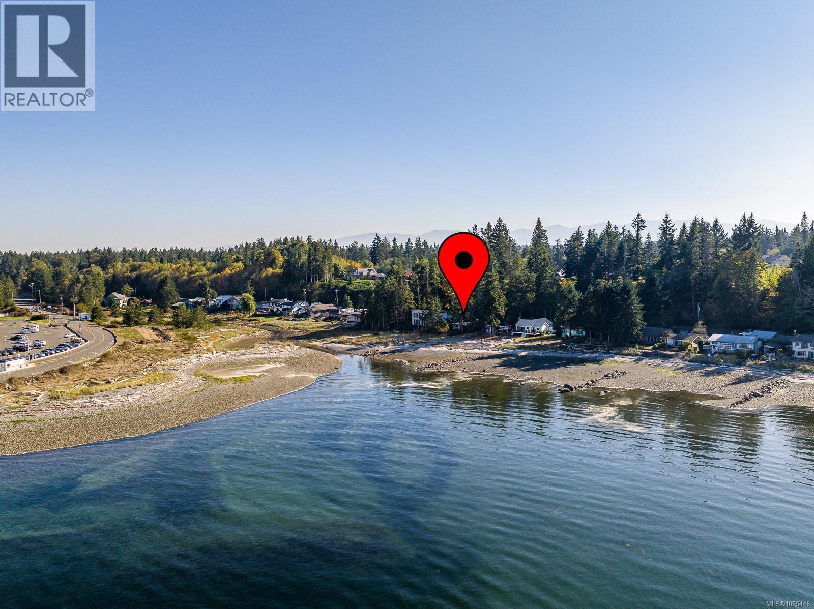 1426 Wilkinson Rd, Comox