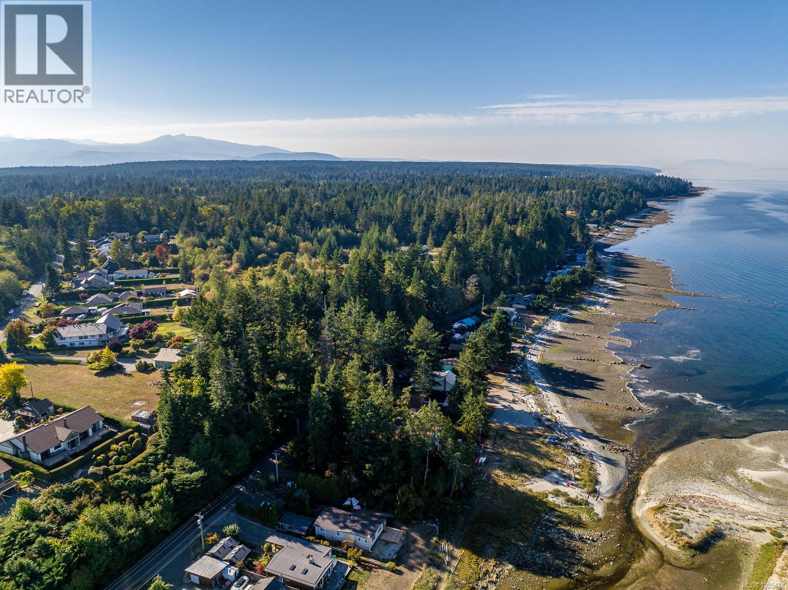 1426 Wilkinson Rd, Comox