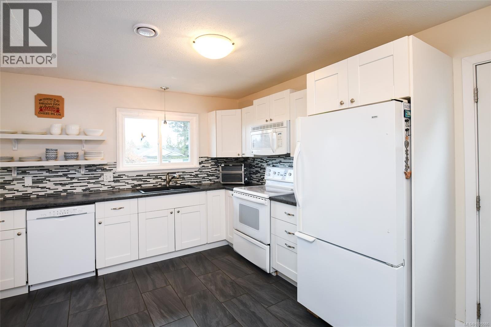 599 23rd St, Courtenay