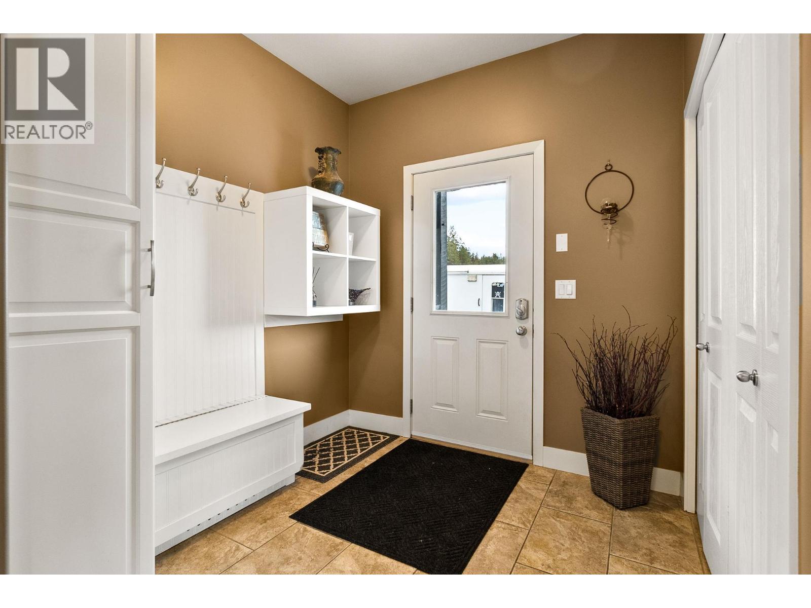 13938 Moberly Road, Lake Country