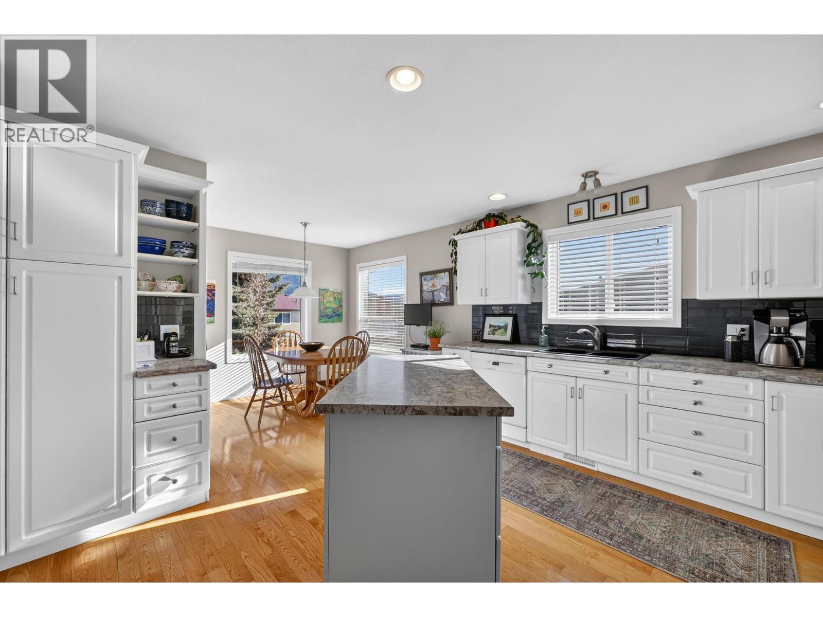  1568 Longley Crescent, Kelowna