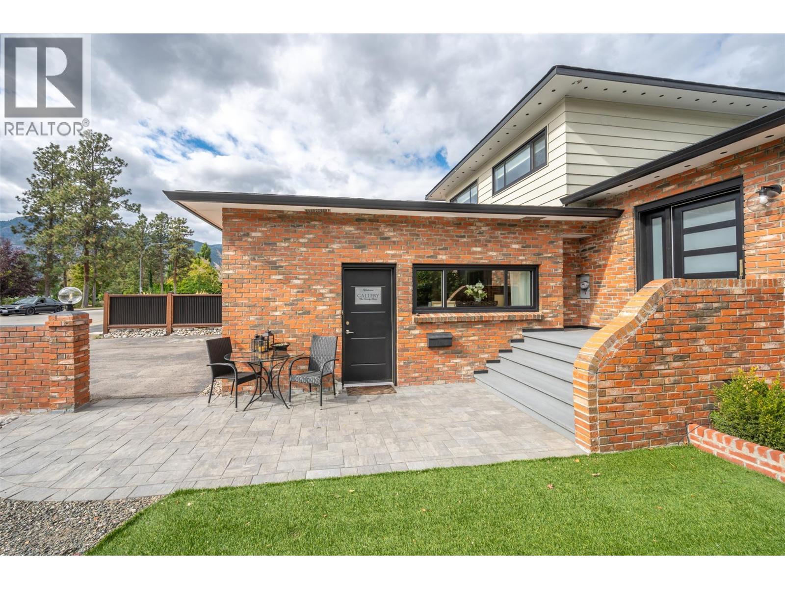  127 Elm Avenue, Penticton