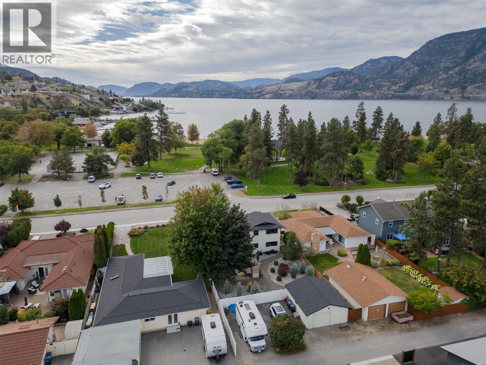  127 Elm Avenue, Penticton