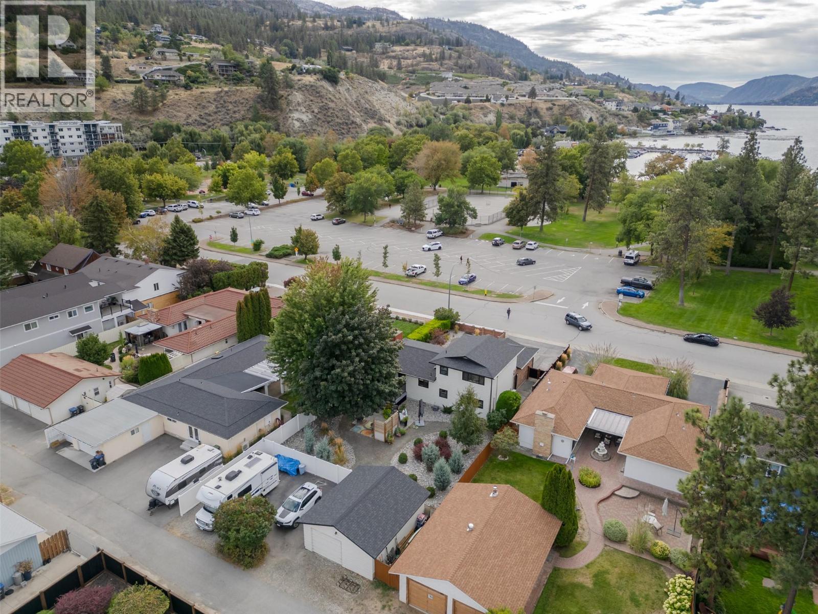  127 Elm Avenue, Penticton