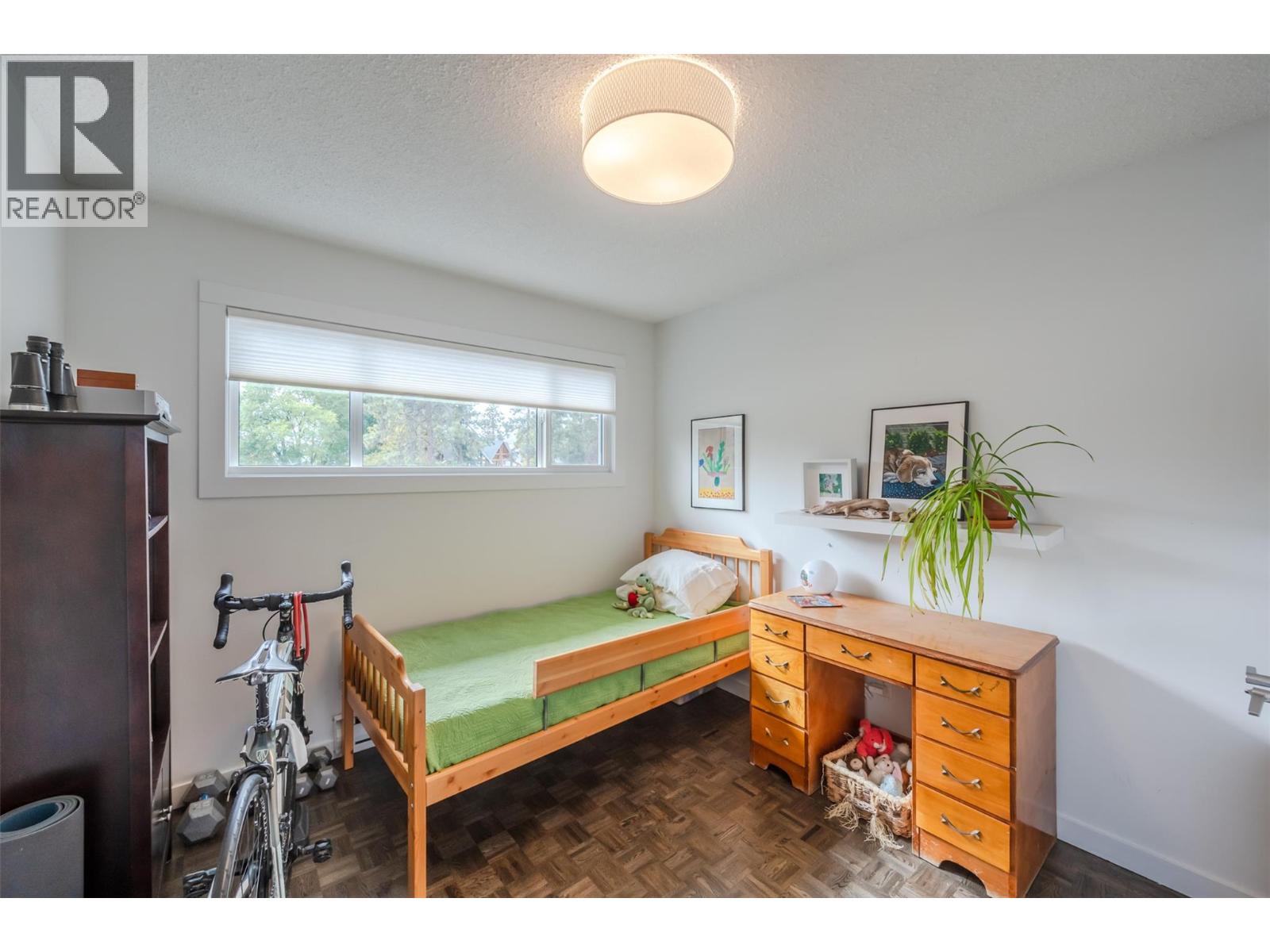  127 Elm Avenue, Penticton