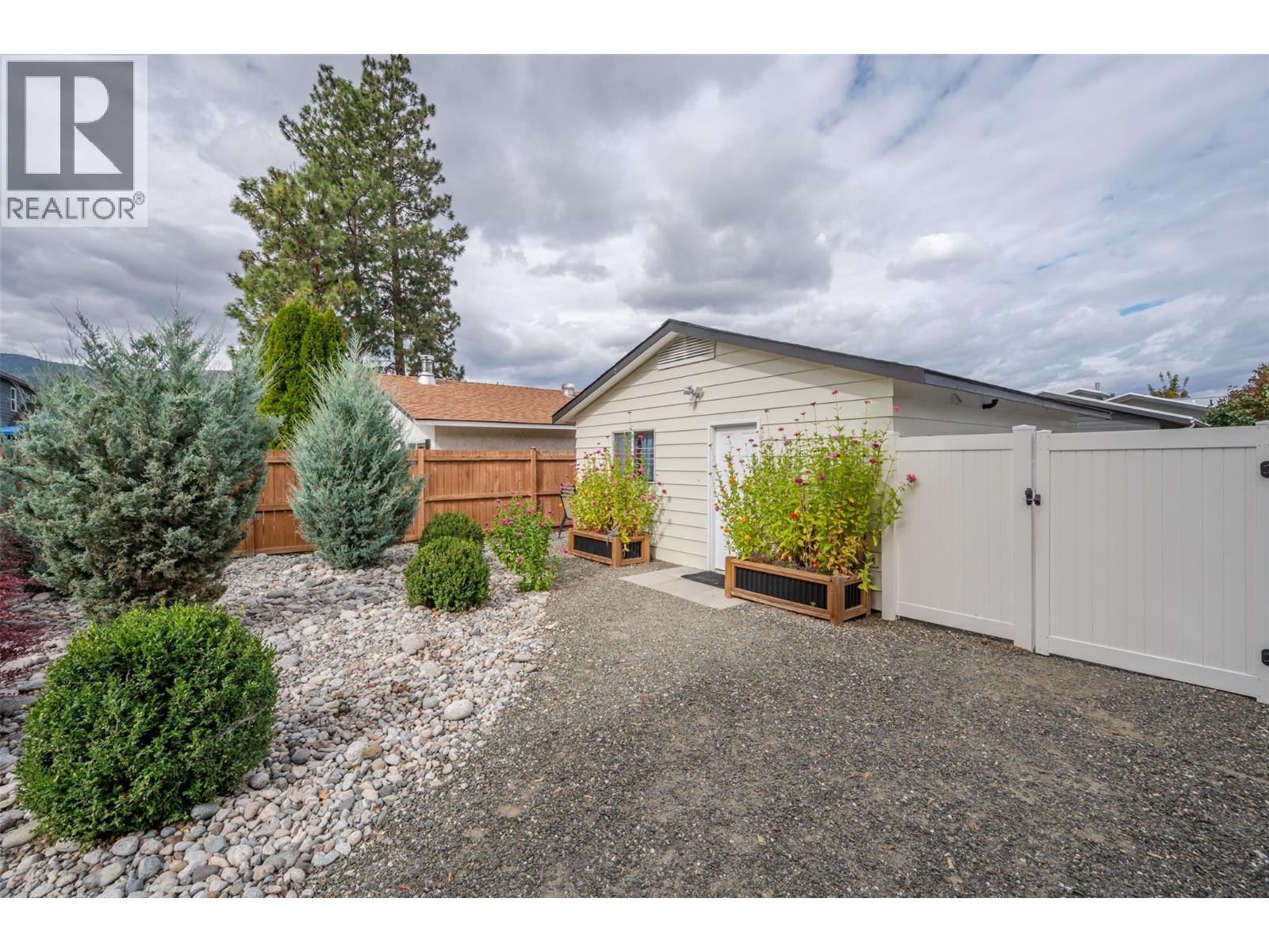  127 Elm Avenue, Penticton