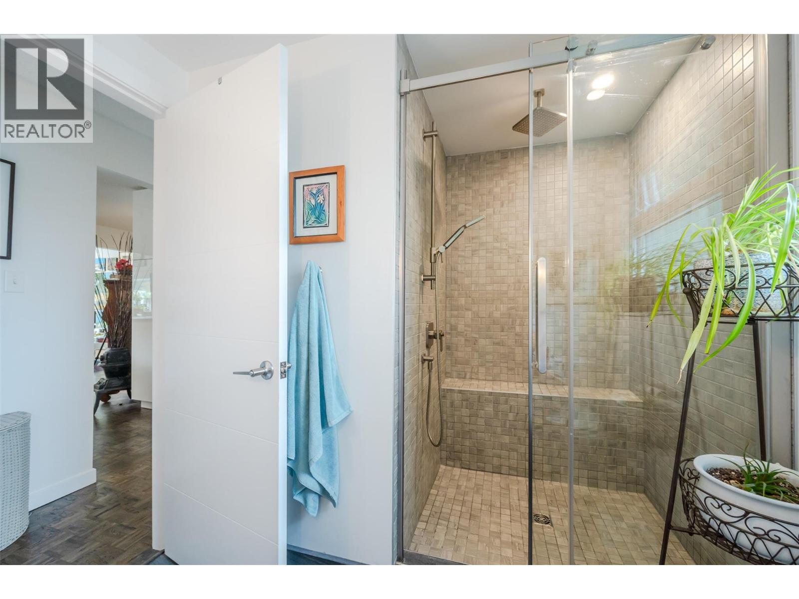  127 Elm Avenue, Penticton