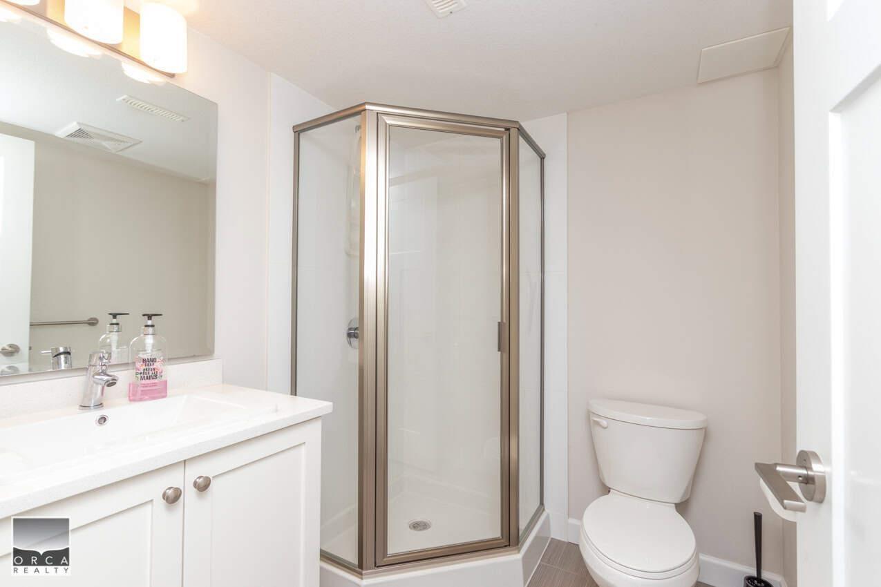 54 7059 210 Street - photo 2