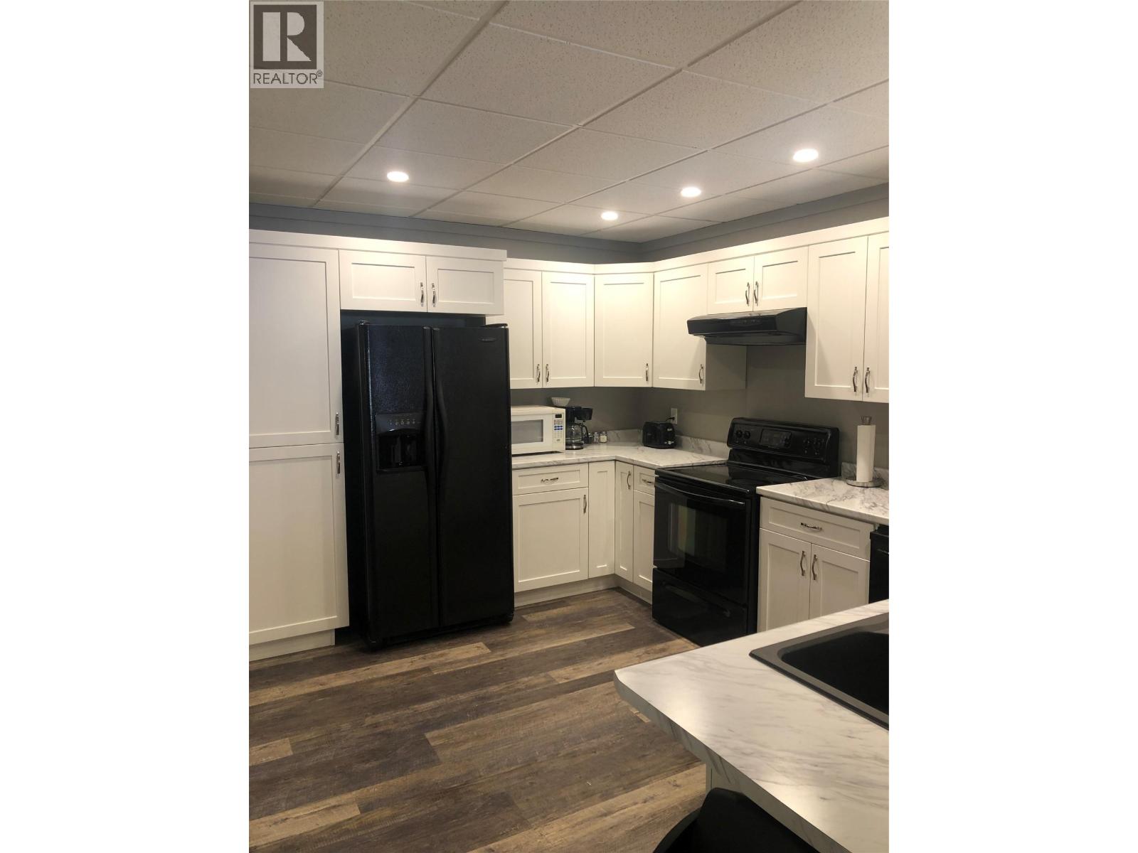 73 TAREN Drive, Clearwater