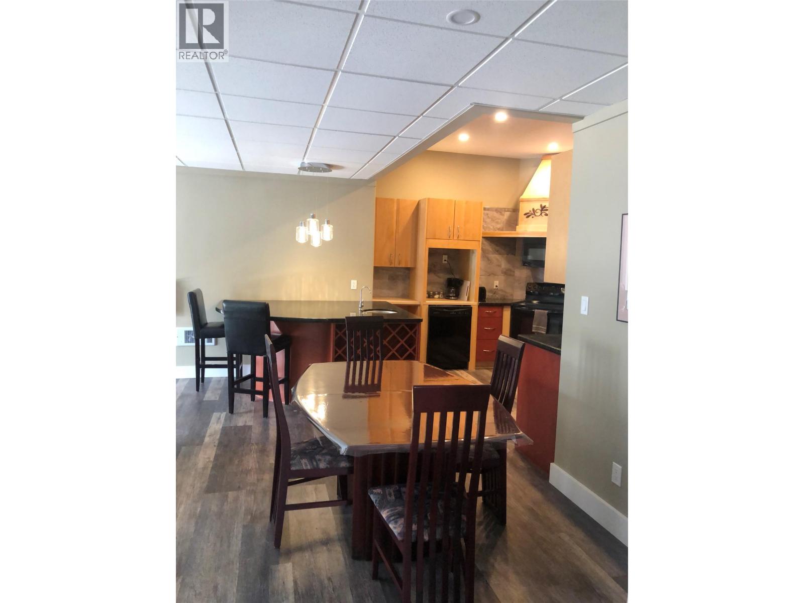 73 TAREN Drive, Clearwater