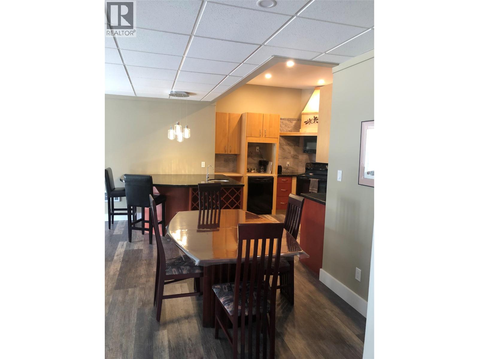 73 TAREN Drive, Clearwater