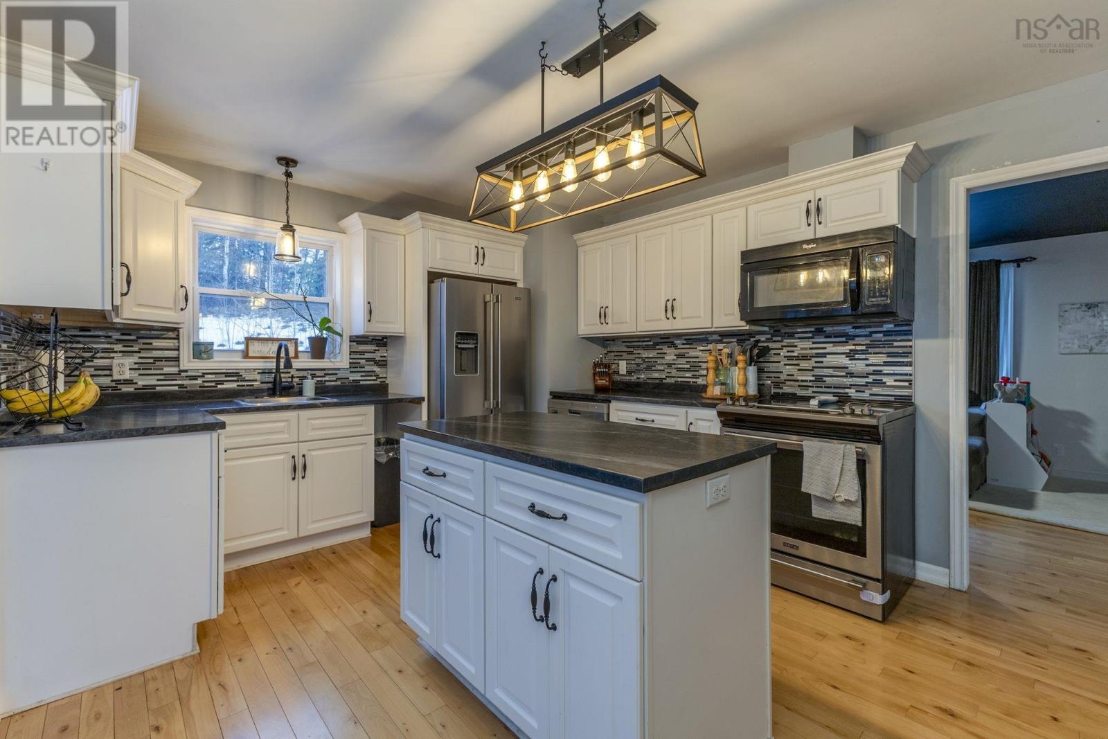 Property 14 of 36 of 2408 Wyvern Road