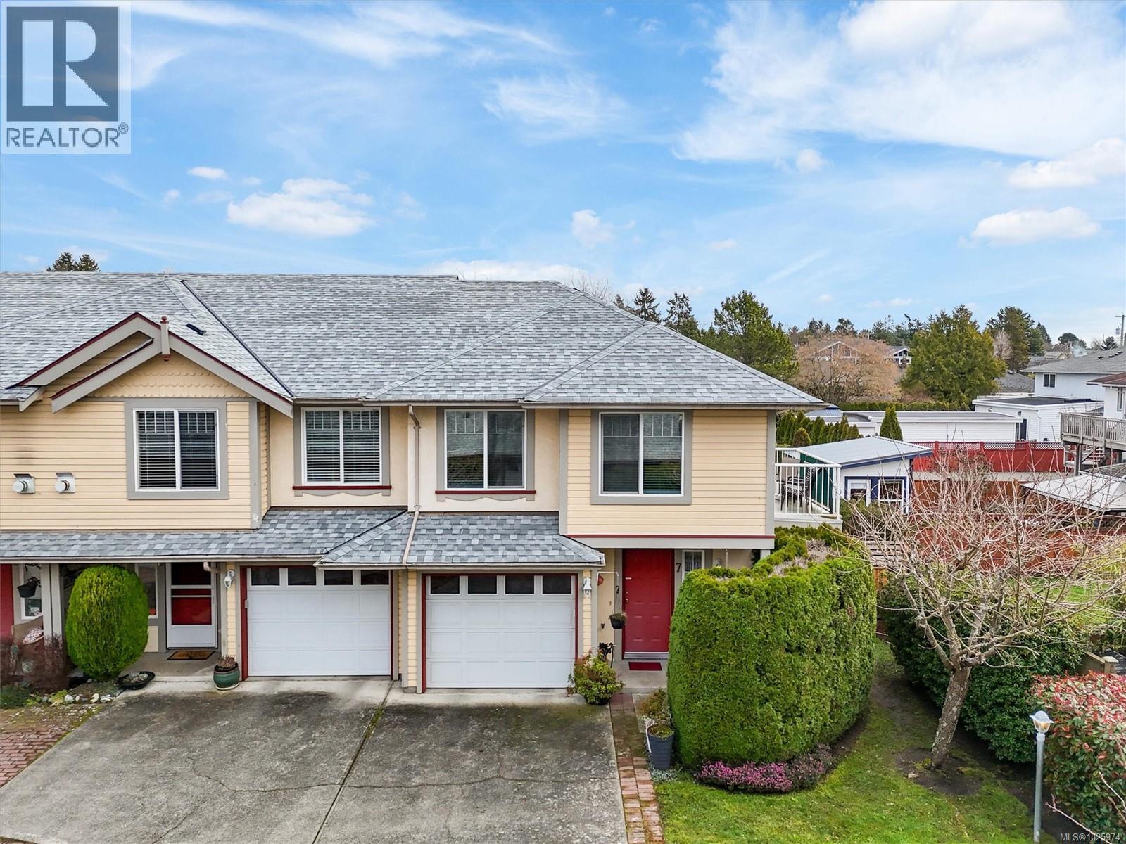 7 2715 Shelbourne Street, Victoria