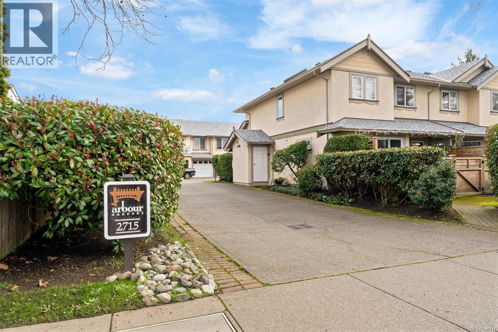 7 2715 Shelbourne Street, Victoria