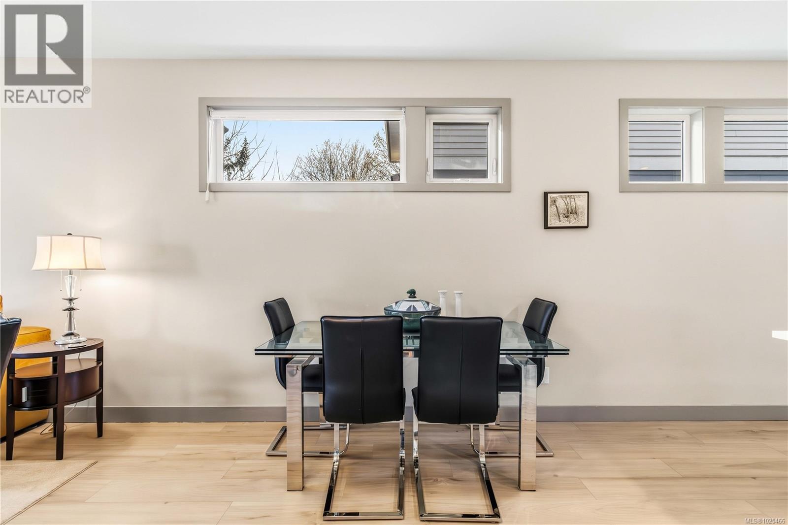 3327 Painter Rd, Colwood