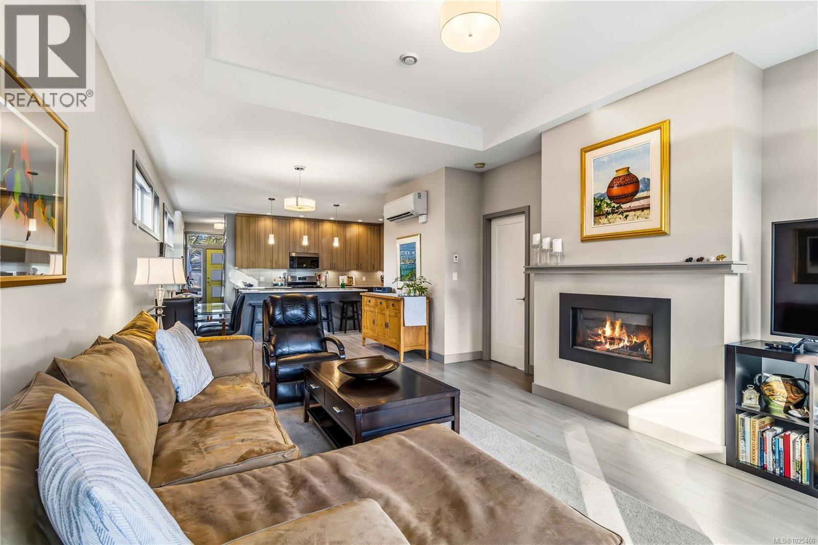 3327 Painter Rd, Colwood