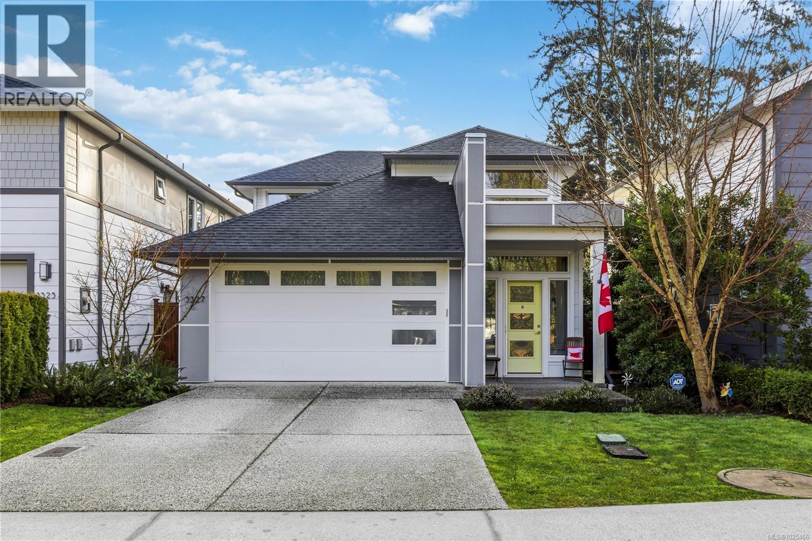 3327 Painter Rd, Colwood
