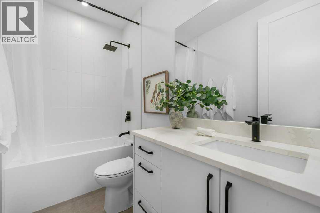 Single Family House for Sale in   Avenue NW Mount Pleasant Calgary 