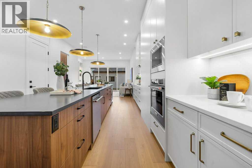 Single Family House for Sale in   Avenue NW Mount Pleasant Calgary 