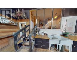421c 2nd Avenue, Fernie, BC V0B1M0 Photo 8