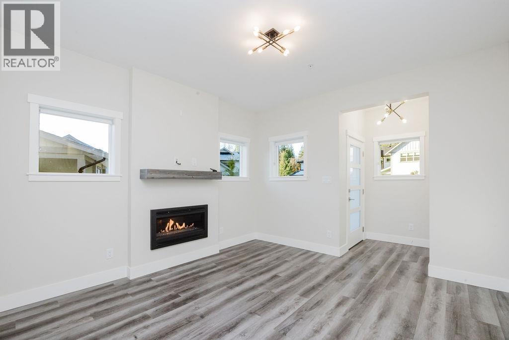 28 950 WOODSWORTH ROAD, Gibsons