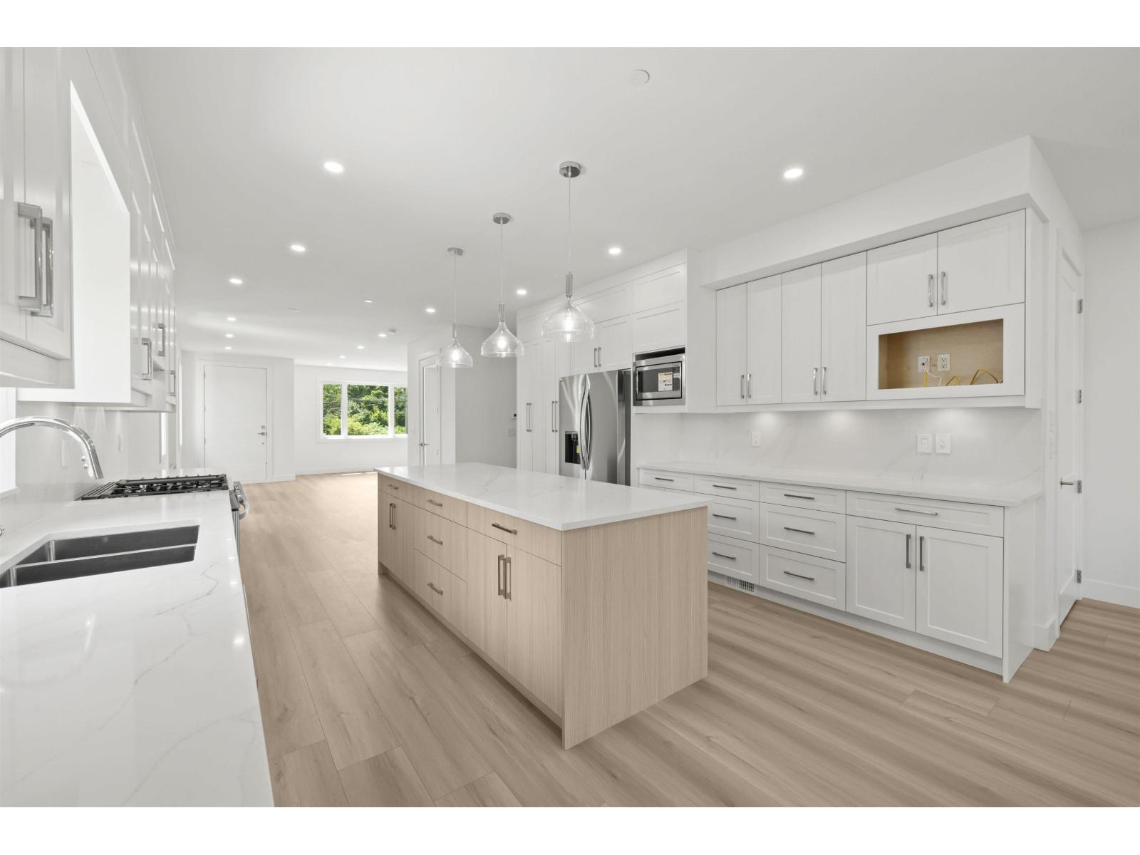 2 26725 FRASER HIGHWAY, Langley