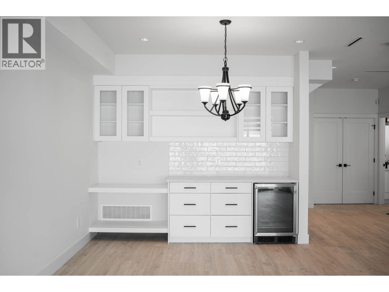 #4 840 Grenfell Avenue Lot# 4 - 6