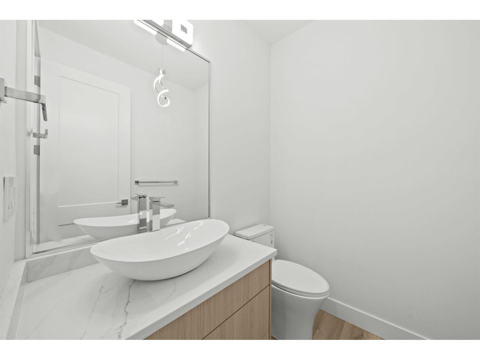 2 26725 FRASER HIGHWAY, Langley