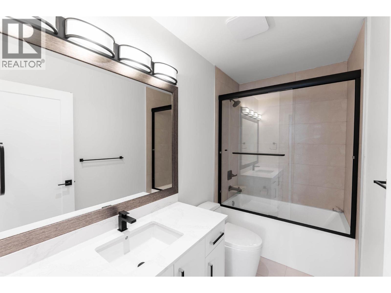 #4 840 Grenfell Avenue Lot# 4 - 8