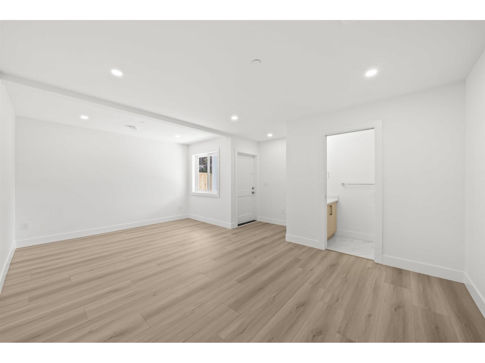 2 26725 FRASER HIGHWAY, Langley