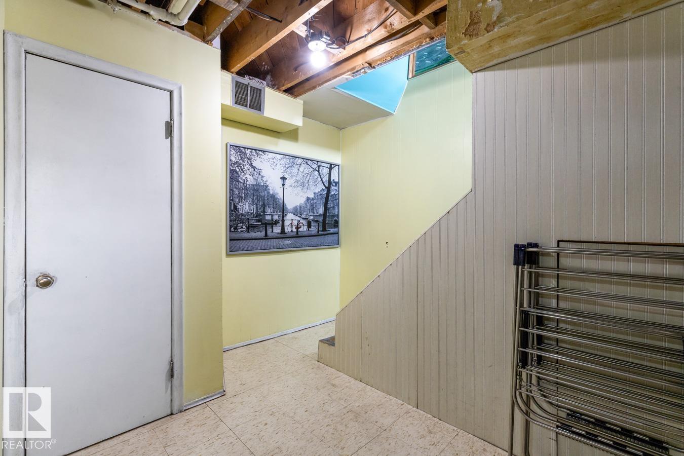 7708 78 AV NW, Edmonton