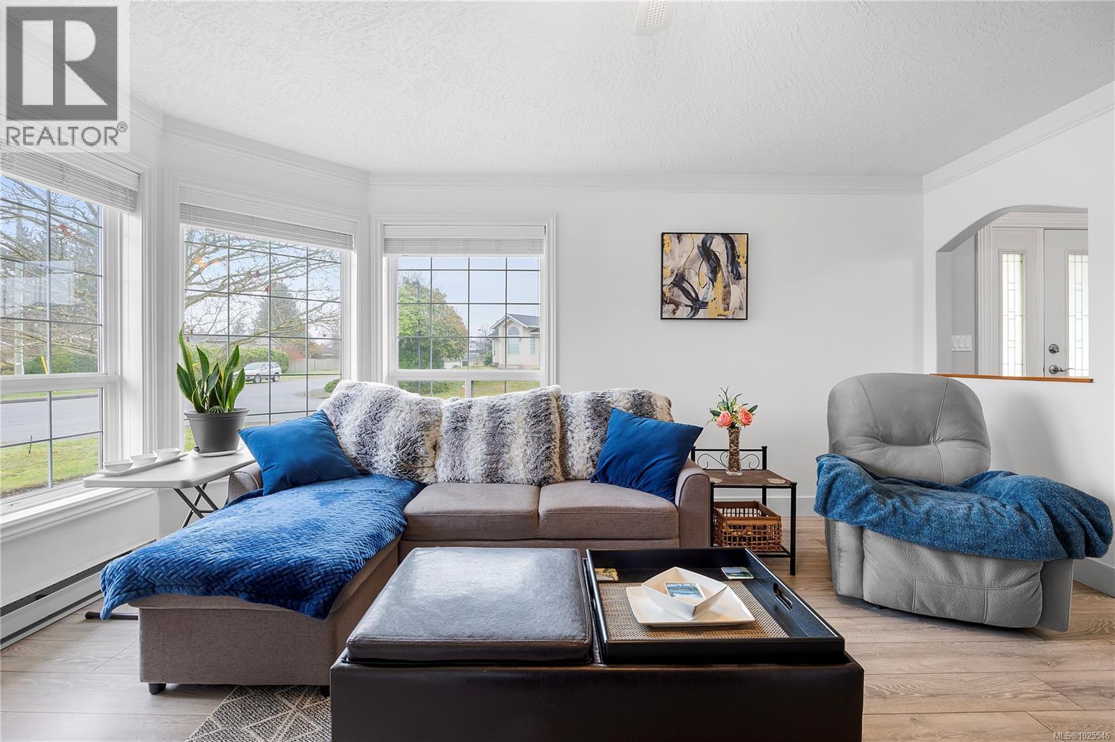 107 Acacia St S, Parksville