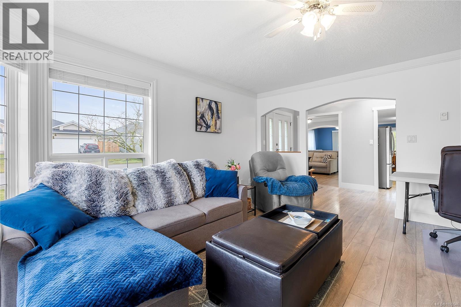 107 Acacia St S, Parksville