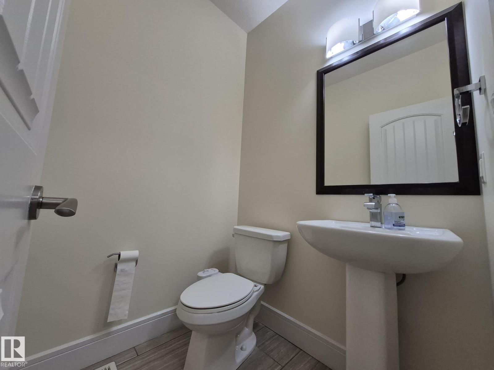 1737 52A ST SW, Edmonton