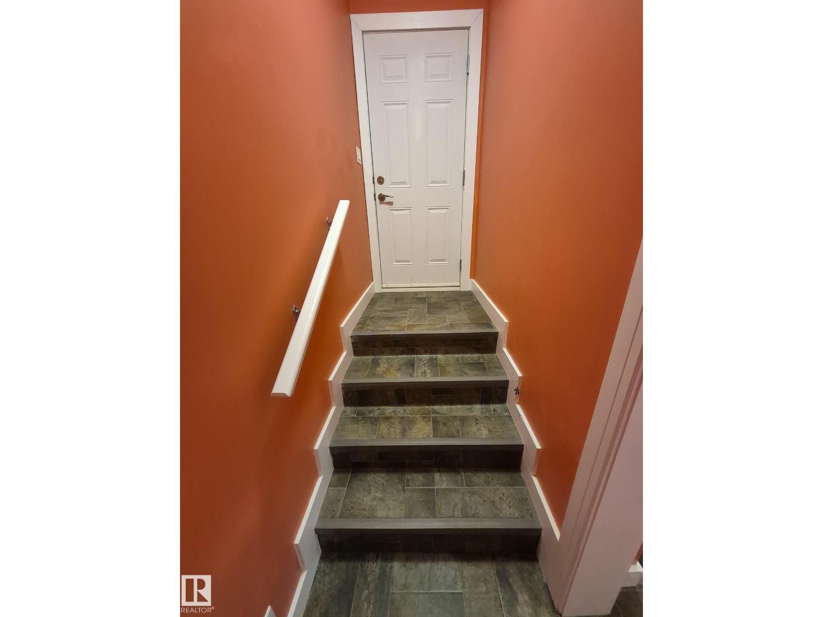 1737 52A ST SW, Edmonton