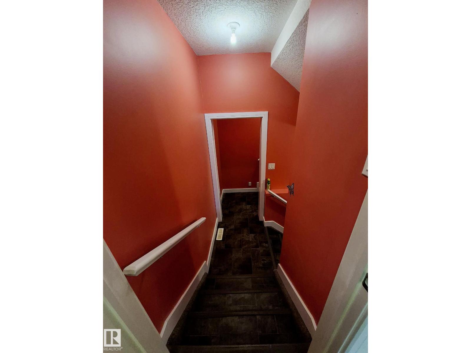 1737 52A ST SW, Edmonton