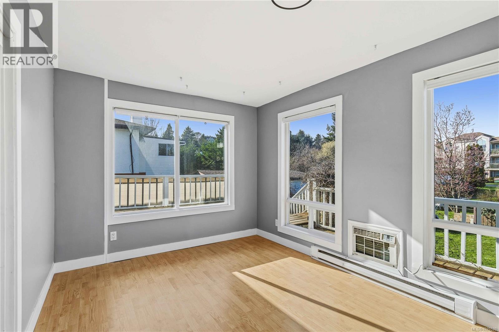 B 3002 Cedar Hill Road, Victoria