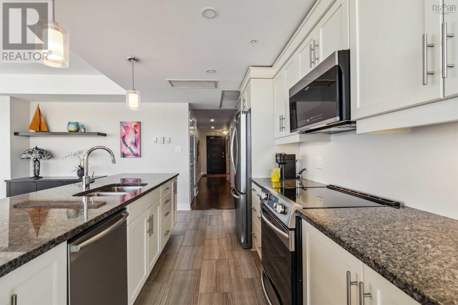 Property 17 of 52 of 502 31 Kings Wharf Place