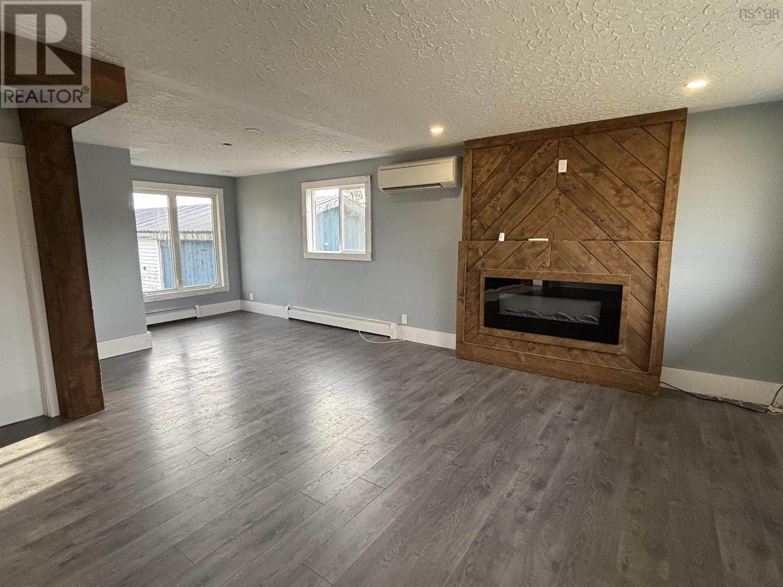 Property 3 of 44 of 18 Princeton Court