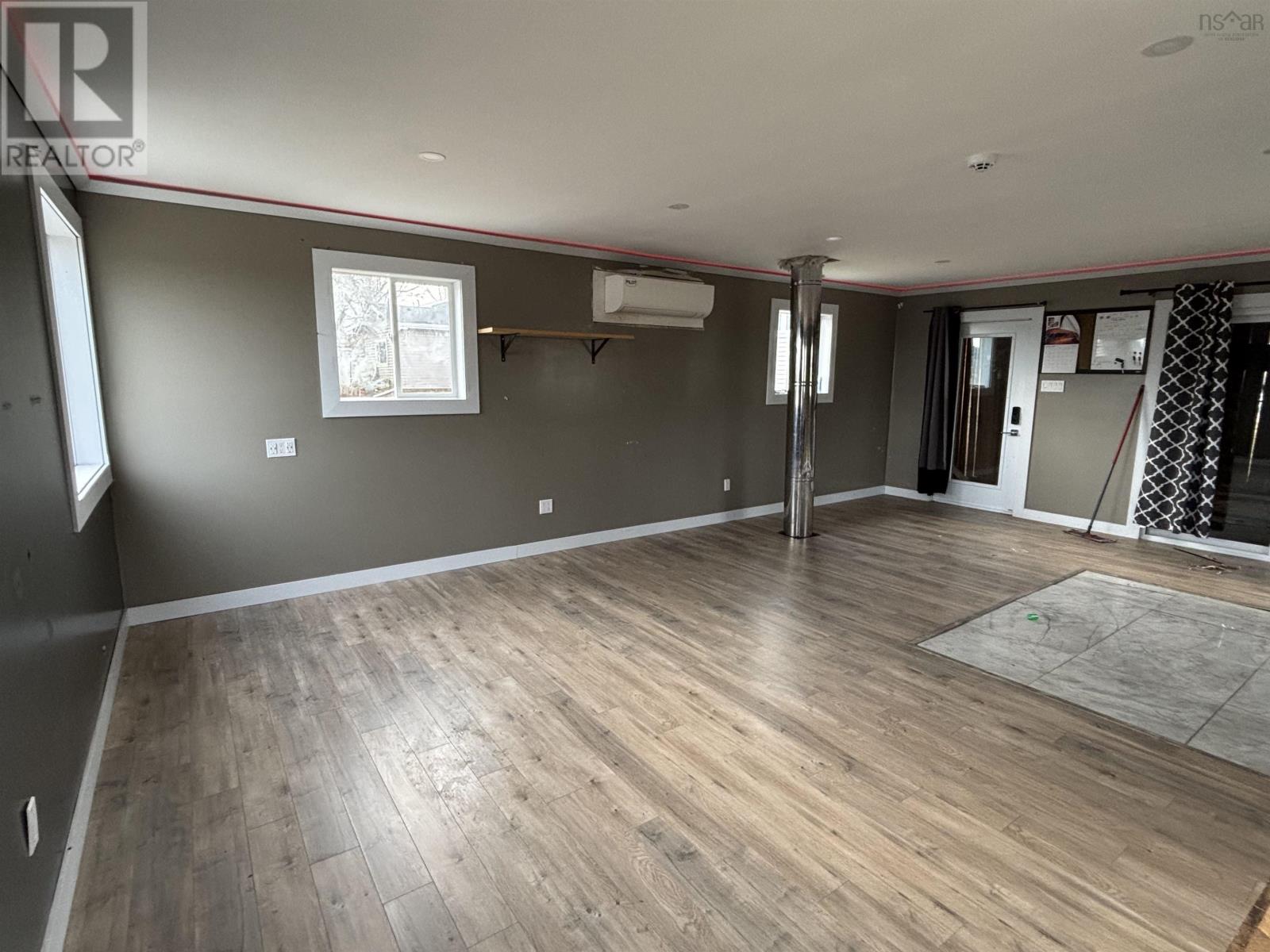 Property 40 of 44 of 18 Princeton Court