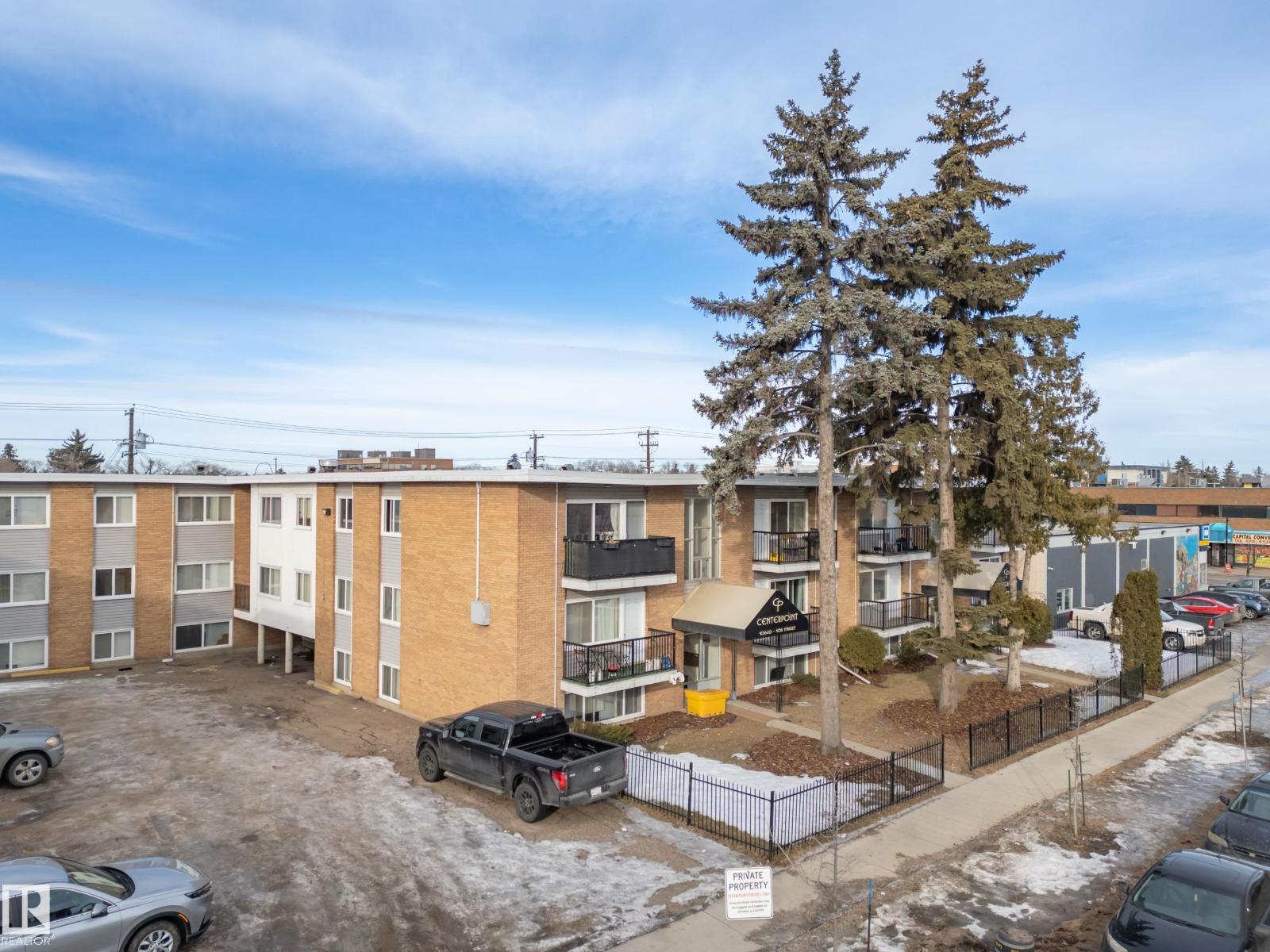 #27 10640 108 ST NW, Edmonton
