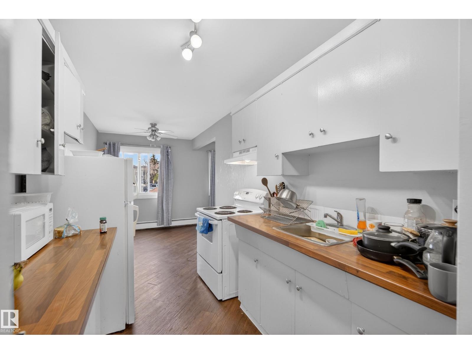 #27 10640 108 ST NW, Edmonton