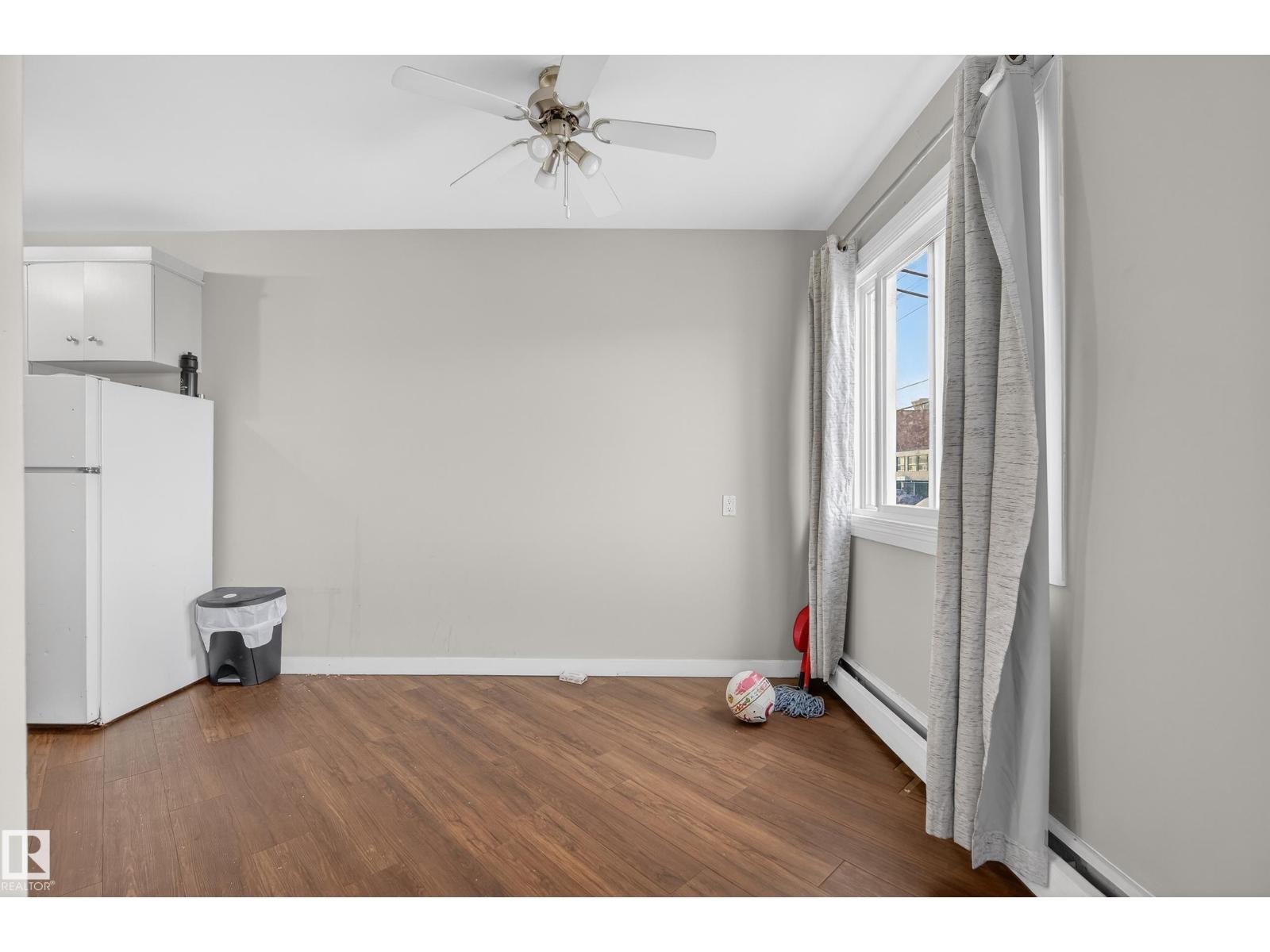 #27 10640 108 ST NW, Edmonton